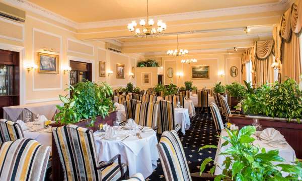 Imperial Hotel Restaurant Dining Area